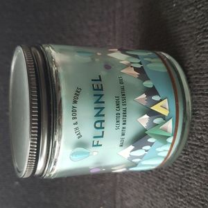 ❣3/25❣- Bath & Body Works - FLANNEL - 1 Wick Candle